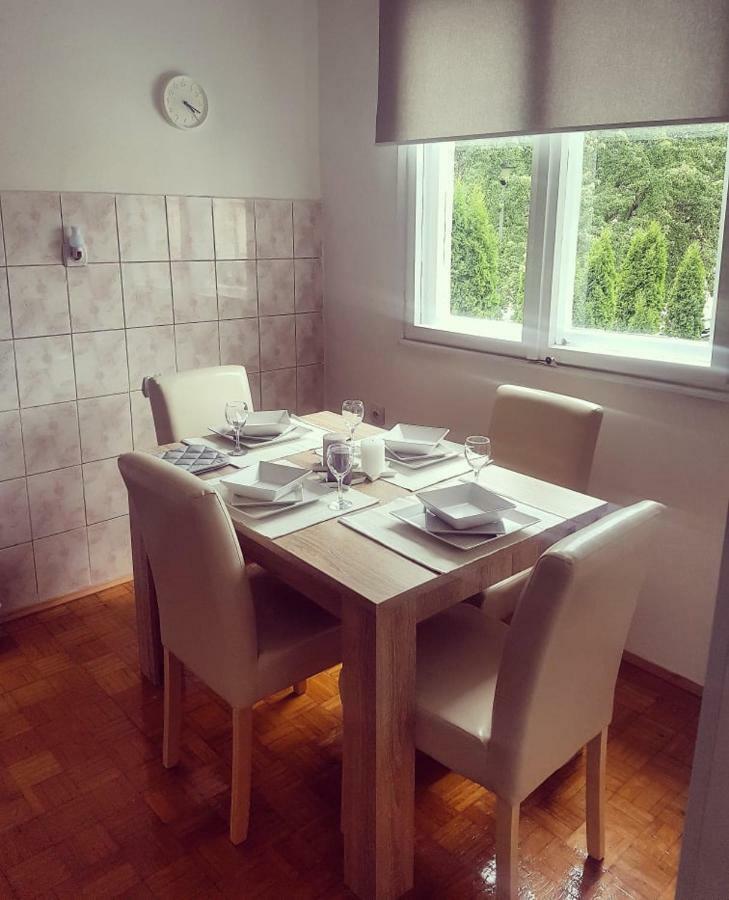 Apartman Kej Pirot Eksteriør bilde