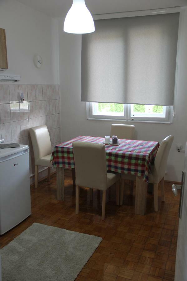 Apartman Kej Pirot Eksteriør bilde